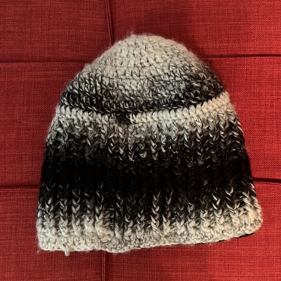 Black and Gray Knit Hat With Fleece Interior - Picture 2 of 5